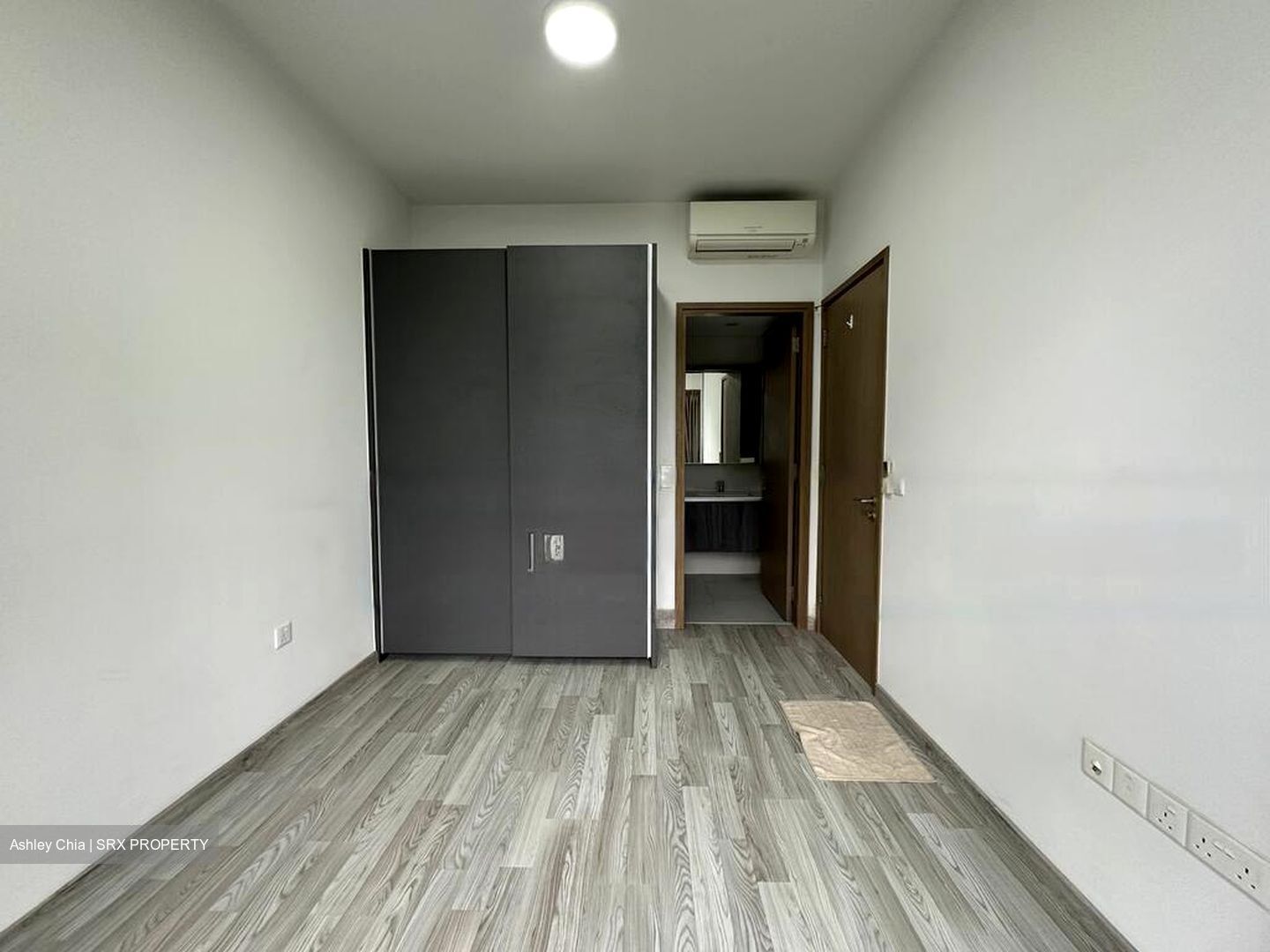 Lakeville (D22), Condominium #564131041